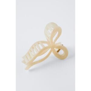 Nwt- Zara - LARGE BOW HAIR CLIP -6 to 14 y.o.